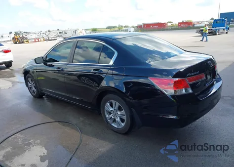 2011 Honda Accord 2.4 Lx-P z USA, uszkodzony, nr VIN 1HGCP2F43BA105824